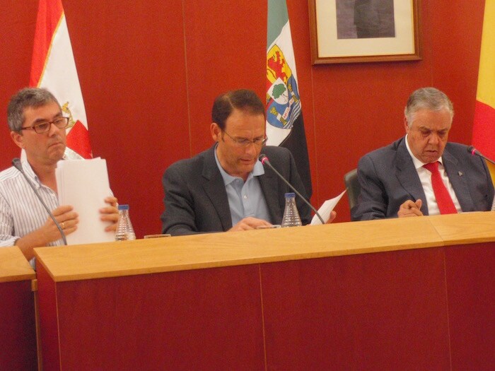 Momento del pleno celebrado anoche por la corporación municipal.