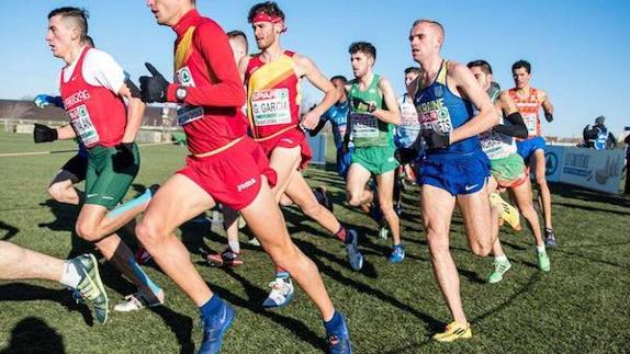 Sergio Paniagua marcha en una imagen de archivo en el grupo de cabeza. 