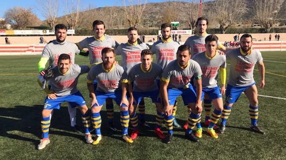 Equipo de la SP Villafranca que ha jugado esta mañana en Arroyo de San Serván, donde ha empatado contra el titular del tereno (1-1).  
