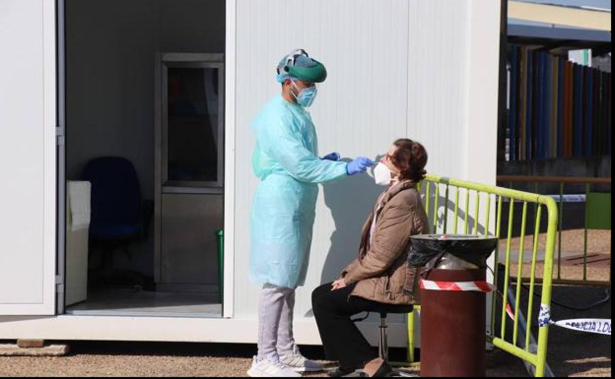 Villanueva acumula 8 nuevos casos covid y la entidad local de Valdivia otros 3
