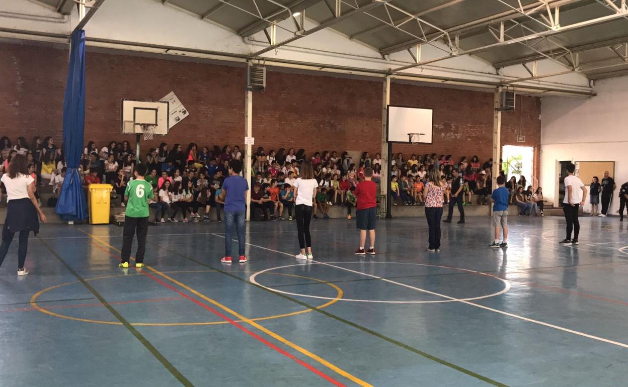 El pabellón deportivo del IES Pedro de Valdivia será reformado con una inversión de 203.395 euros