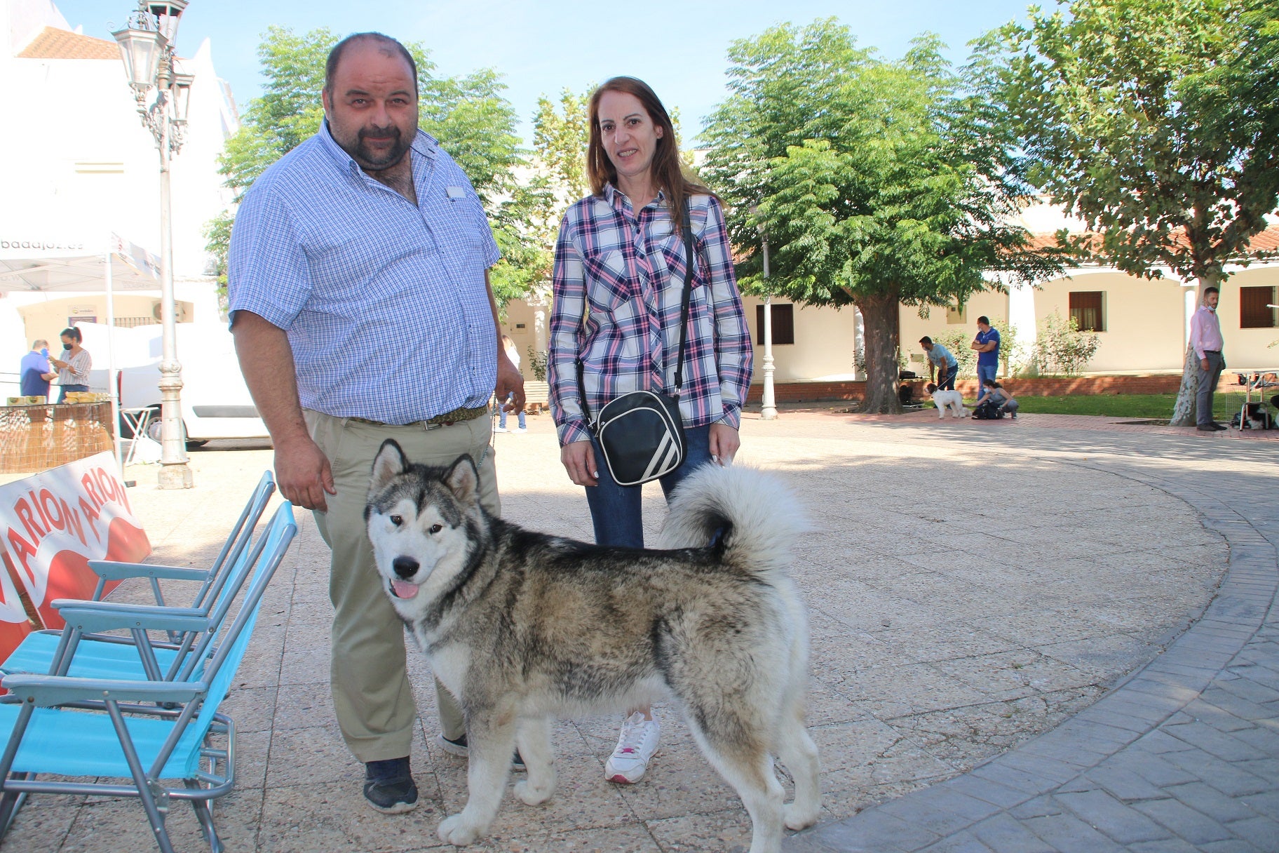 Participantes en el I Concurso Canino Nacional celebrado en Entrerríos. 