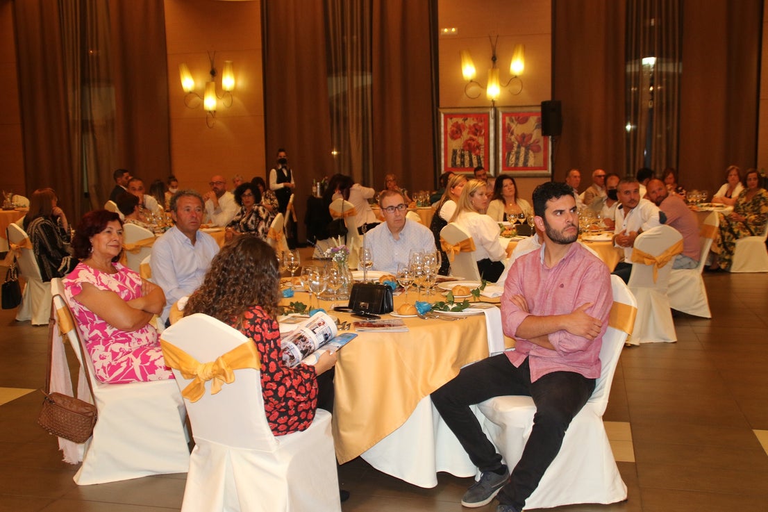 La Gala del Autónomo y Empresa Villanovense reconoció el esfuerzo del último año. 