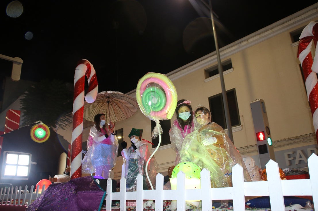 Los Reyes Magos y las carrozas de la cabalgata trajeron la ilusión. 