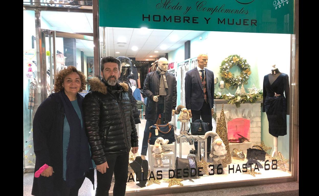 La tienda Esperanza González gana el concurso de escaparates navideños