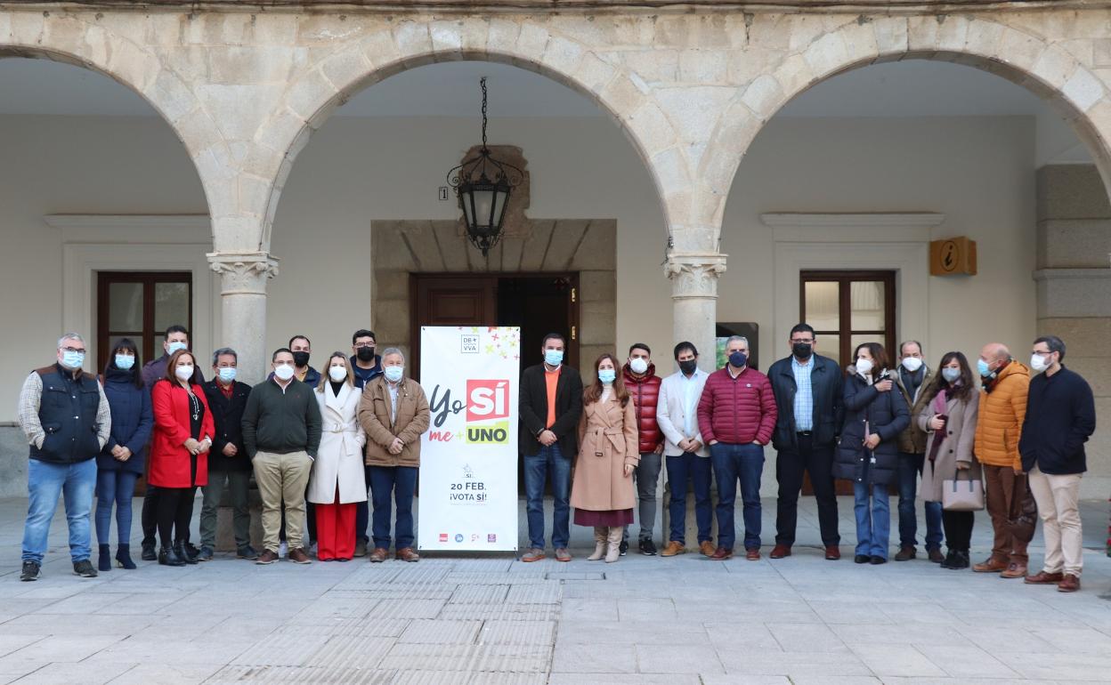 Los Alcaldes de las poblaciones mancomunadas animan a votar a favor de la unión