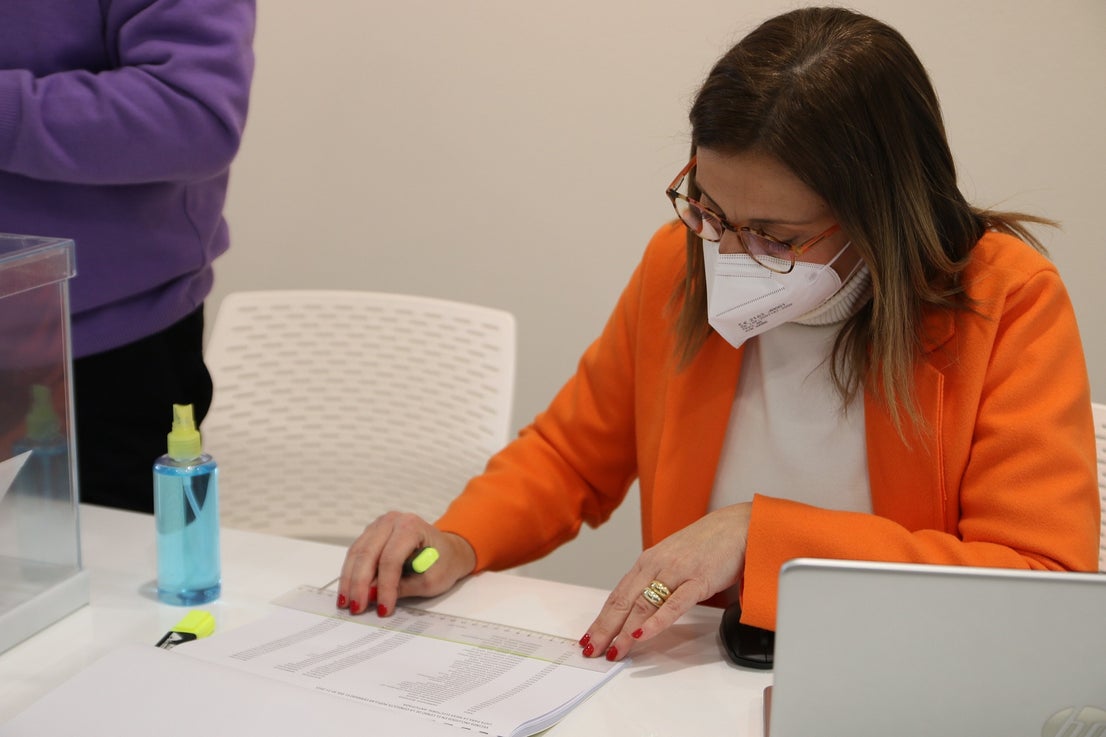 La asistencia el primer día de votación anticipada ha sido bastante alta. 