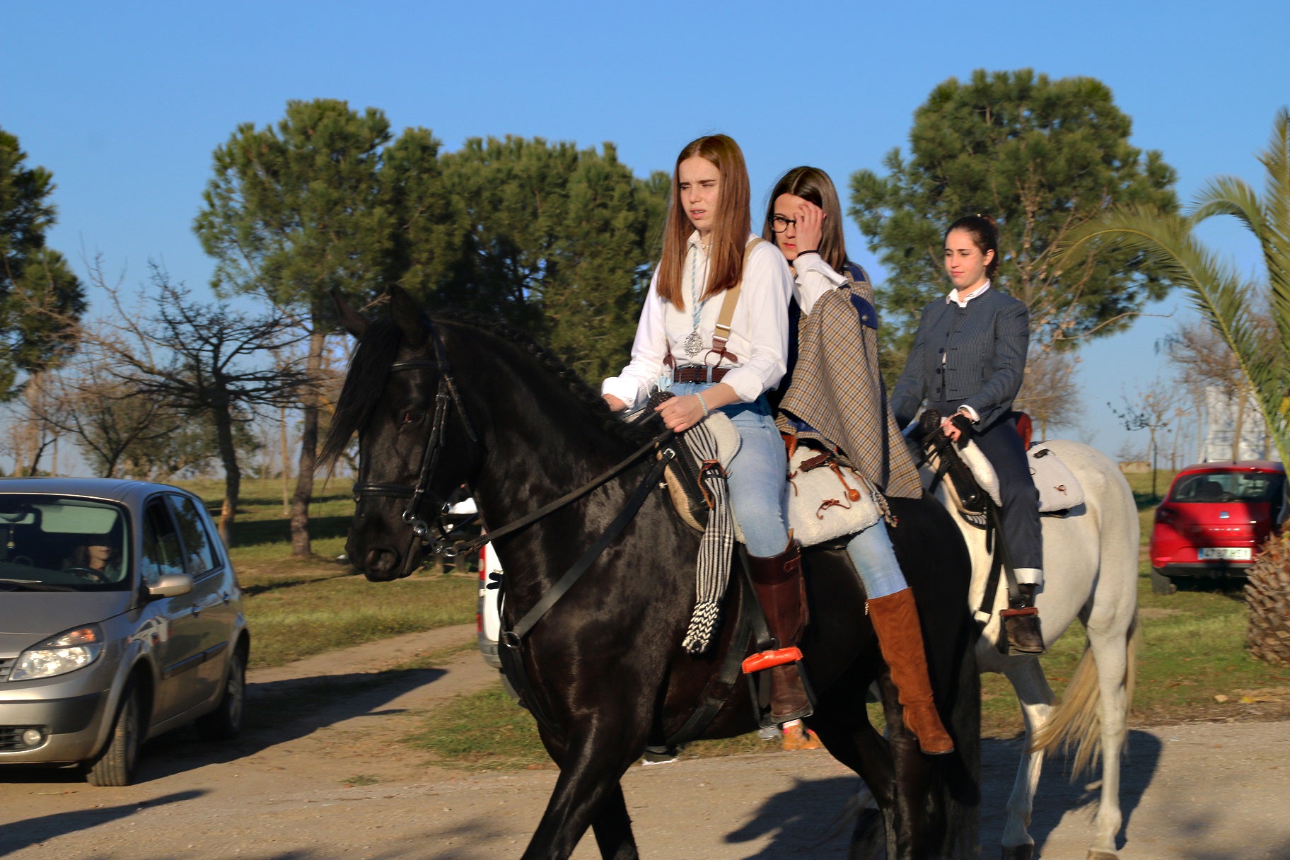 Emoción al volver a acompañar a la Virgen de la Aurora en su traída. 