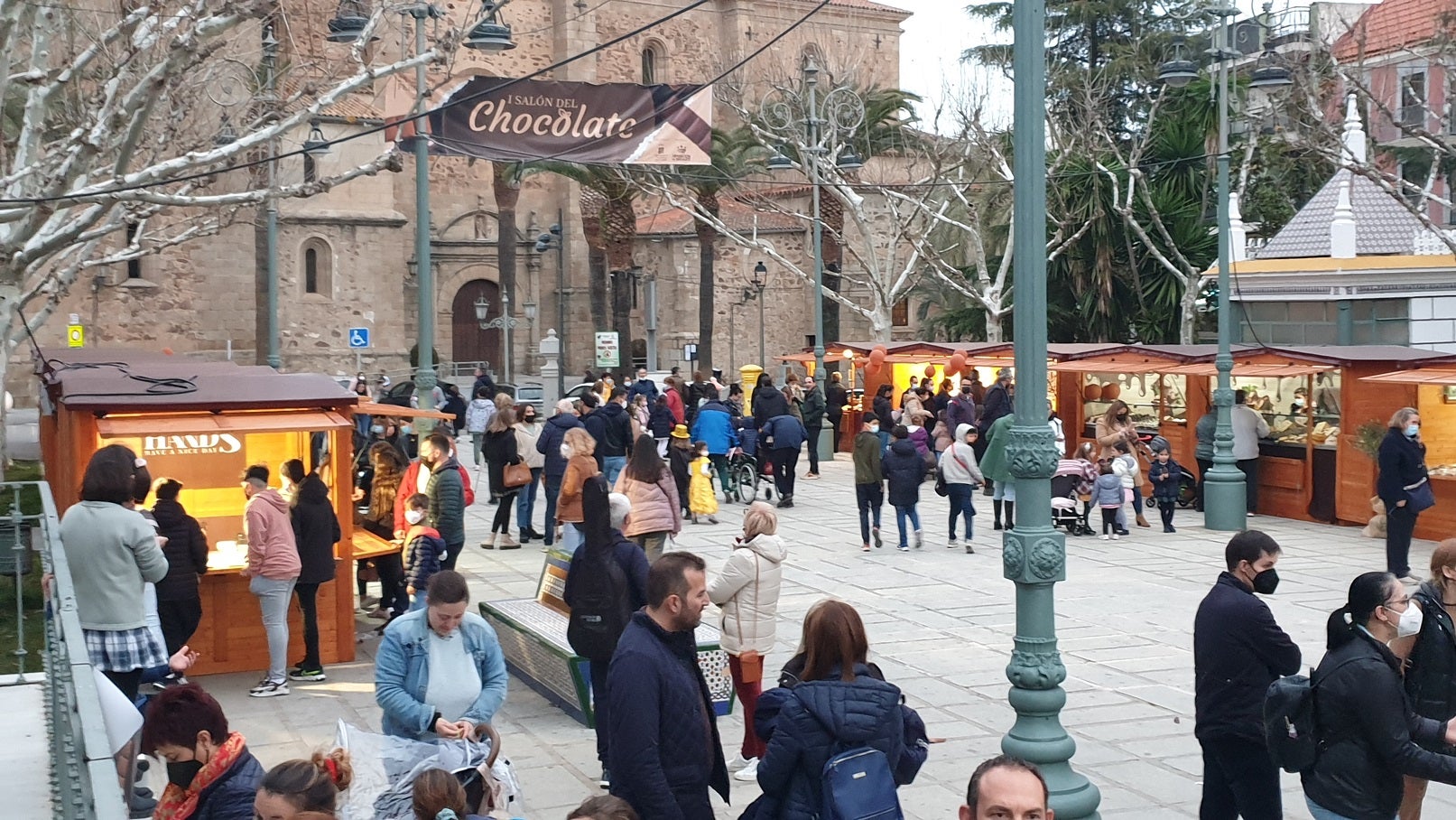 Los asistentes pudieron elegir entre cientos de propuestas a base de chocolate. 