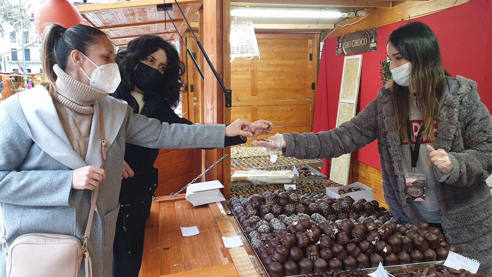 Los asistentes pudieron elegir entre cientos de propuestas a base de chocolate. 