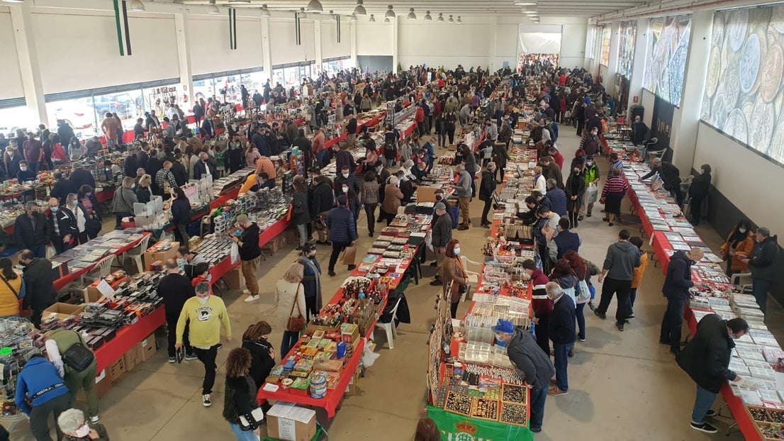 Visitantes en la XI Feria Internacional del Coleccionismo. 