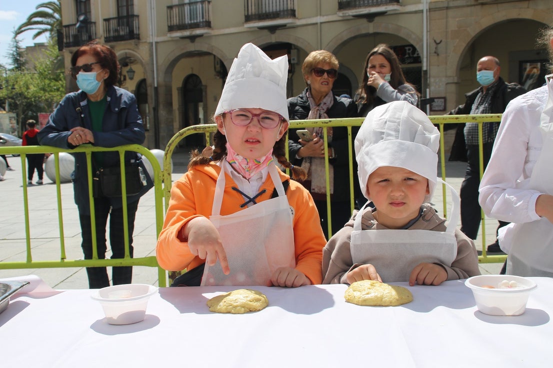 QUE NO SE PIERDA LA DULCE TRADICIÓN DEL HORNAZO