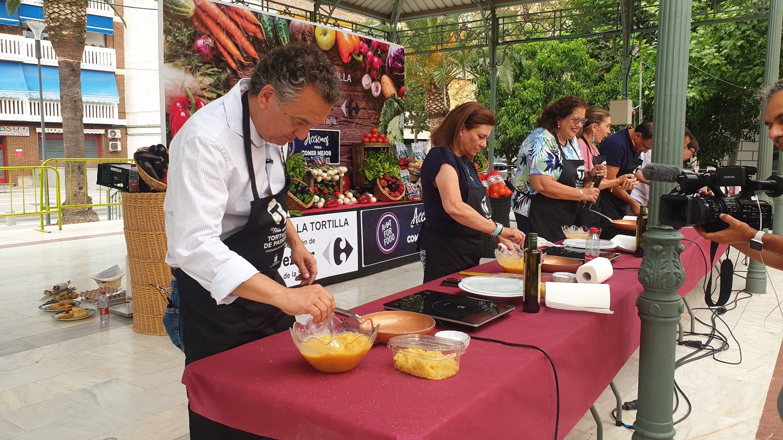 La Feria de la Tortilla atrajo a mayores y pequeños para degustar este manjar. 