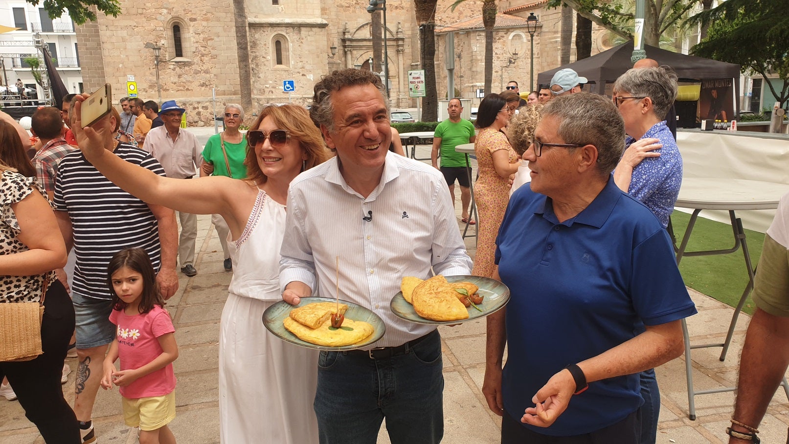 La Feria de la Tortilla atrajo a mayores y pequeños para degustar este manjar. 