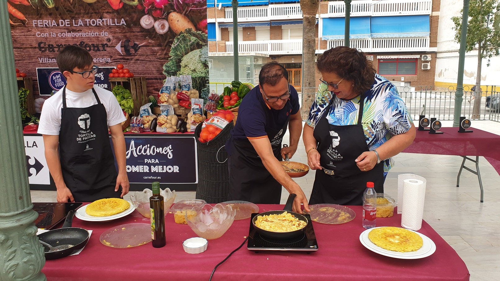 La Feria de la Tortilla atrajo a mayores y pequeños para degustar este manjar. 