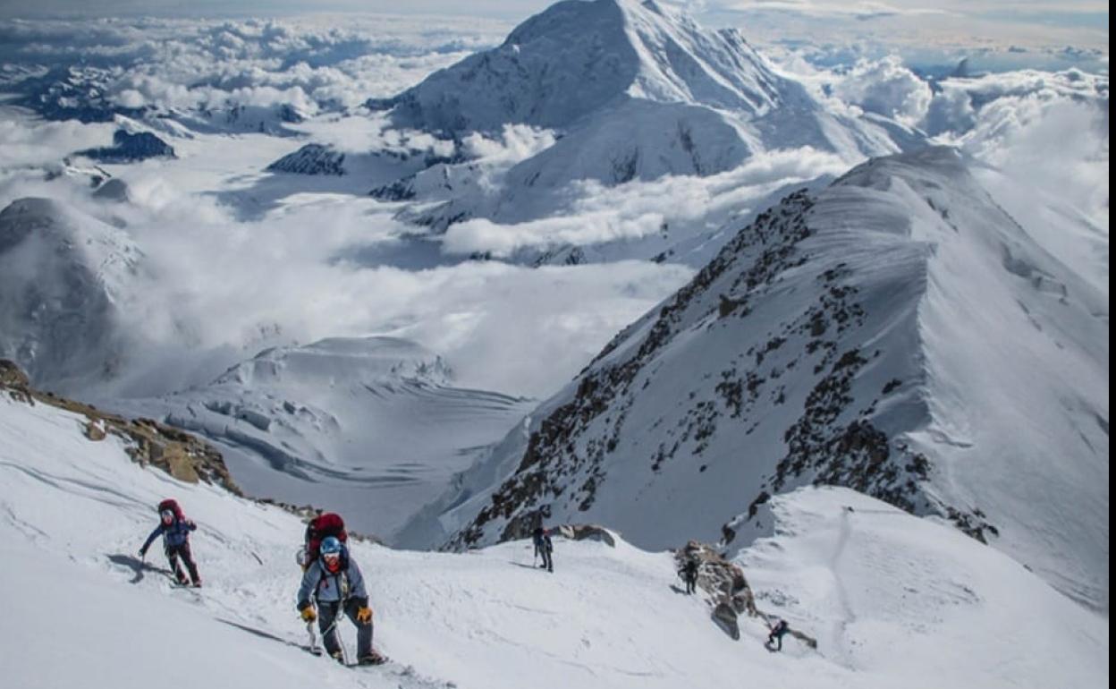 El villanovense José Luis Pineda en su escalada al Monte Denali en Alaska. 