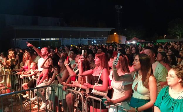 Público asustente al concierto de Omar Montes. 