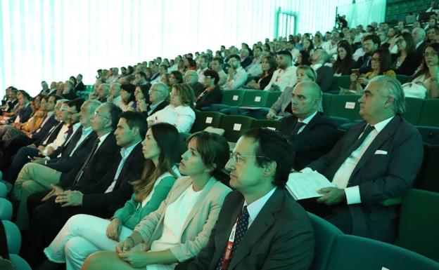 Imagen principal - Villanueva acoge el II Foro de Derecho Local con charlas, ponencias y debates