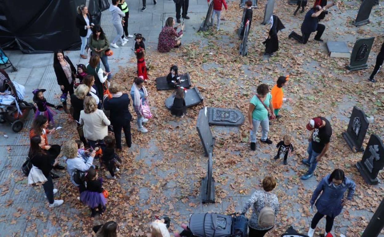 Las actividades tendrán lugar en una plaza de España que estará tematizada. 