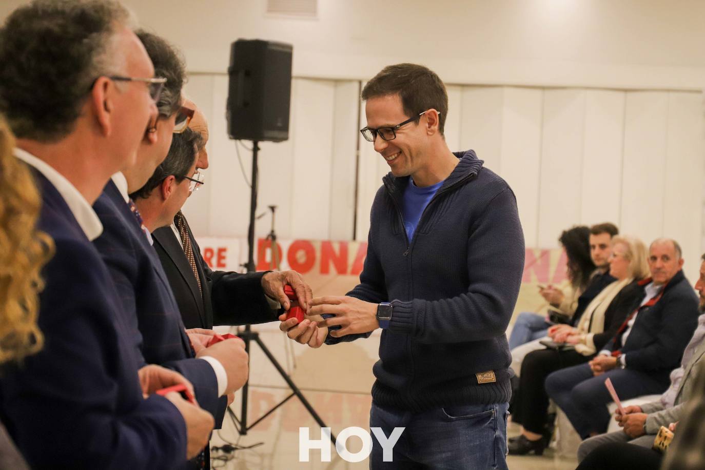 Los protagonistas fueron los donantes de sangre que recibieron distinciones por sus numerosas aportaciones. 