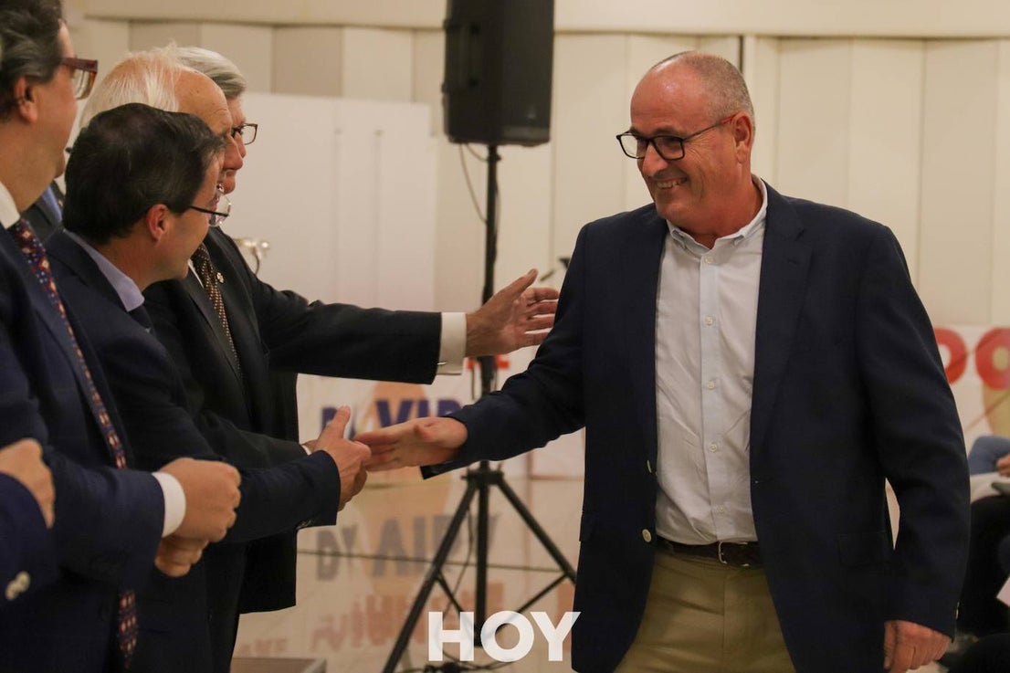 Los protagonistas fueron los donantes de sangre que recibieron distinciones por sus numerosas aportaciones. 