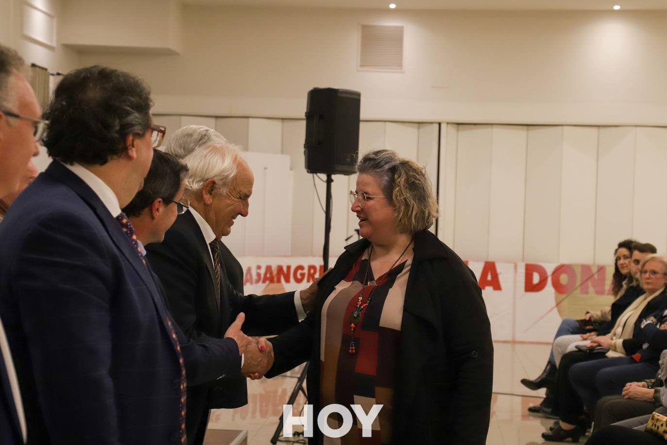 Los protagonistas fueron los donantes de sangre que recibieron distinciones por sus numerosas aportaciones. 