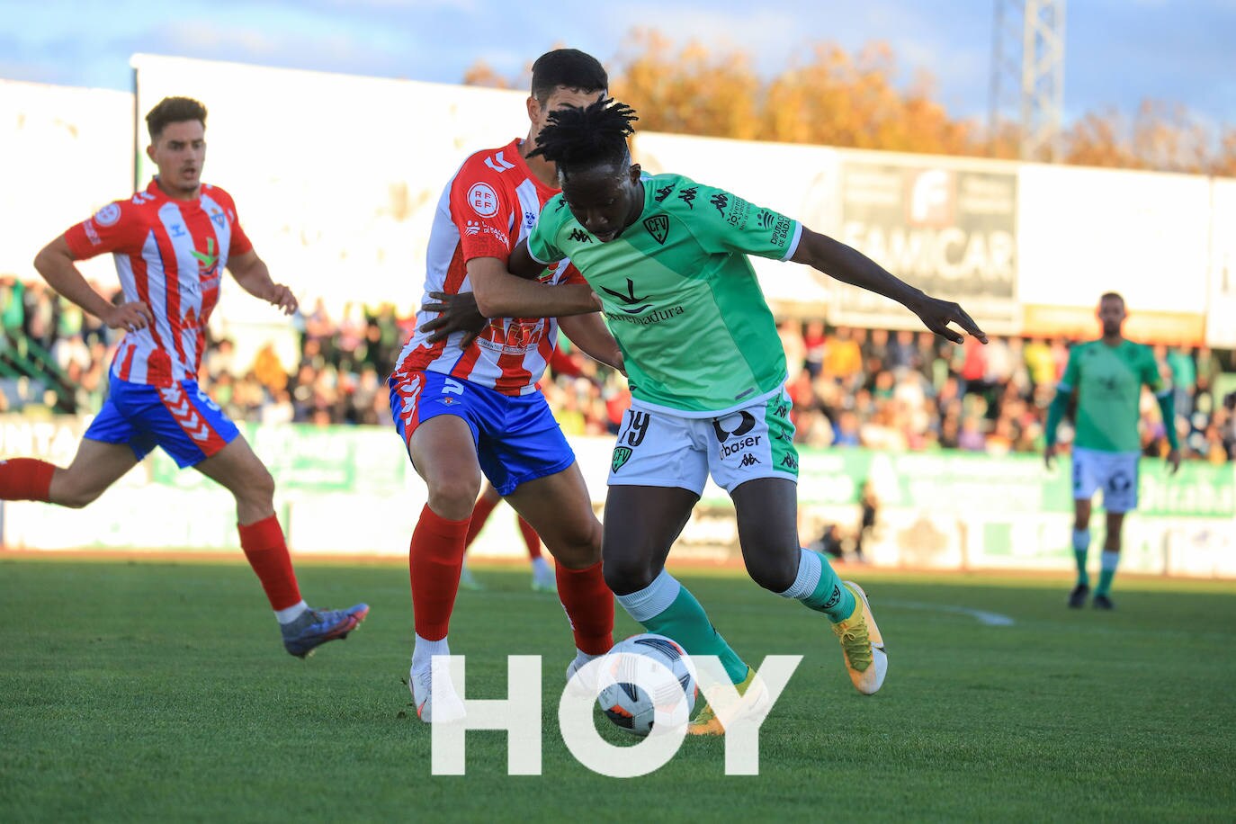 El Don Benito se llevó el derbi con un solitario gol de Pablo Rodríguez. 