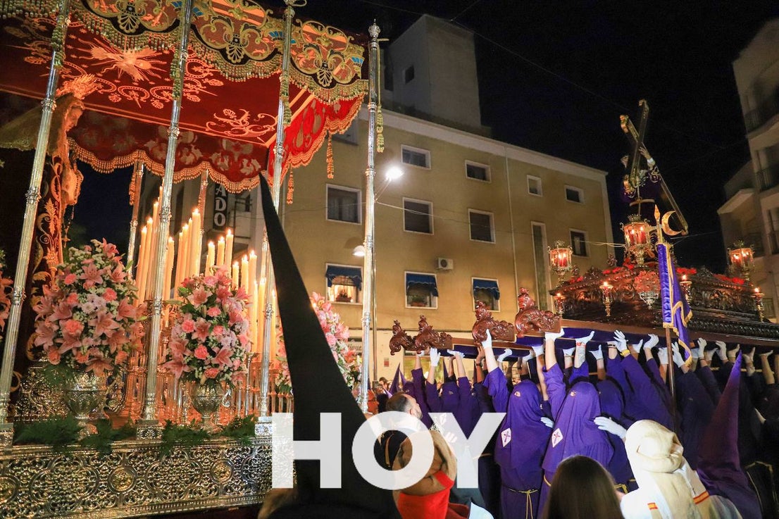Villanueva arropa las procesiones de Semana Santa