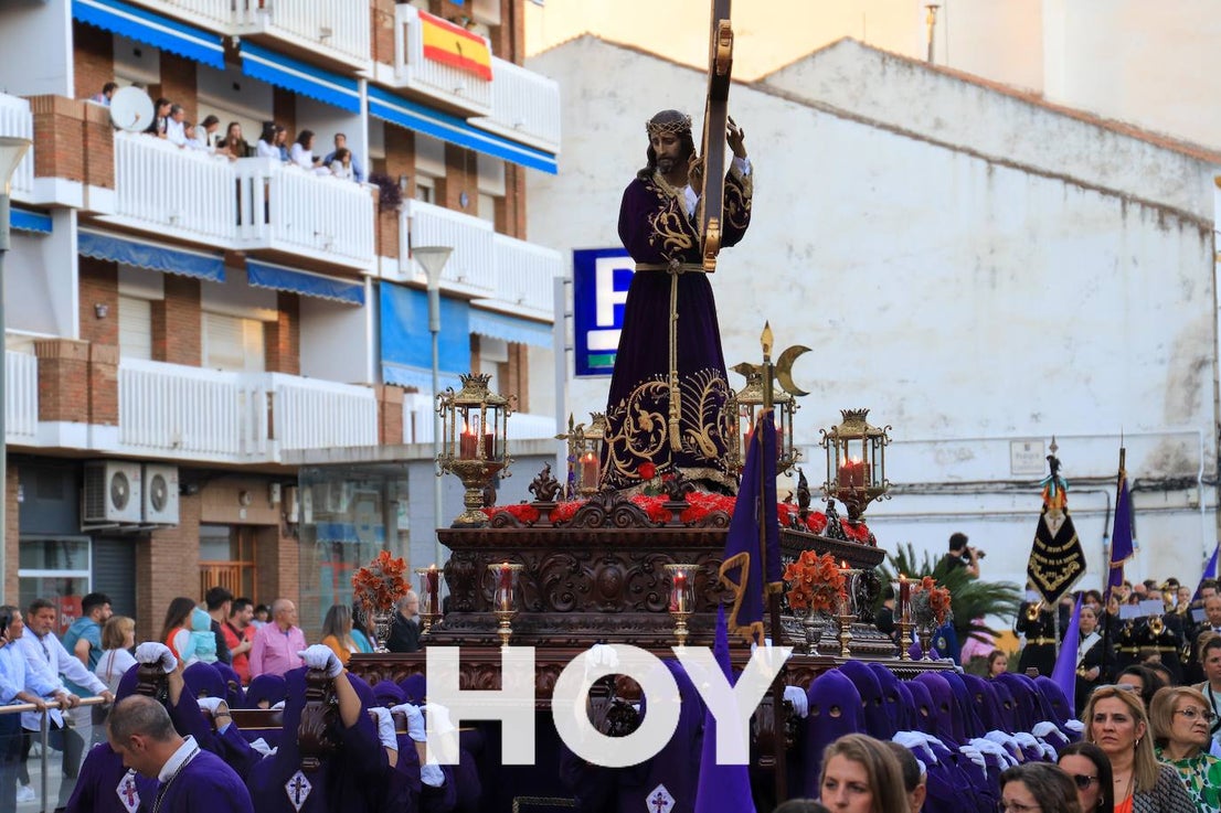 Villanueva arropa las procesiones de Semana Santa