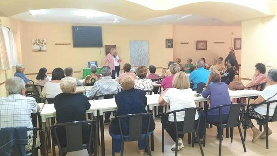 Acopark ofrece charlas por el Día mundial del Párkinson
