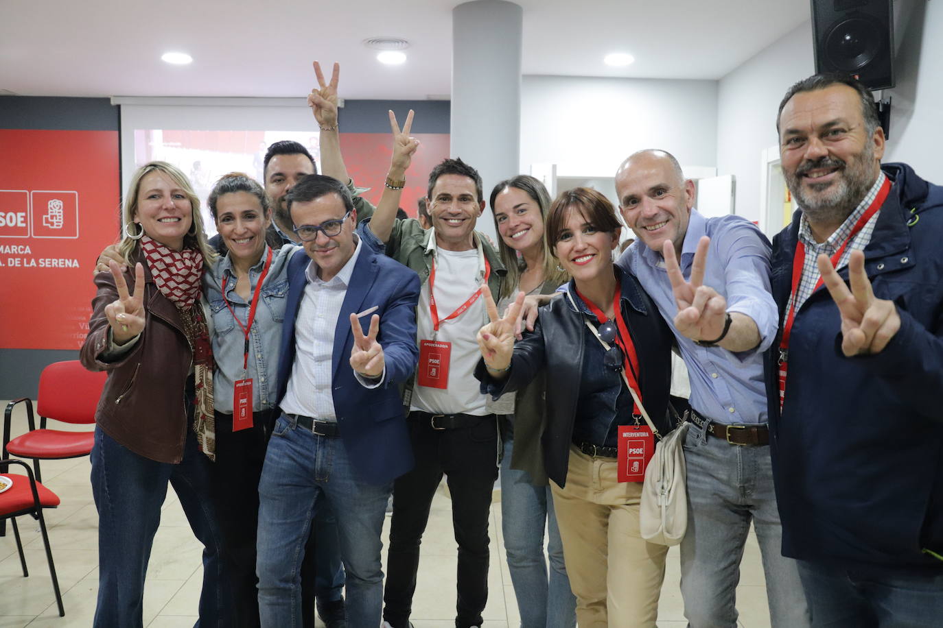 Miguel Ángel Gallardo revalida su mayoría absoluta, el PP sube y entra VOX
