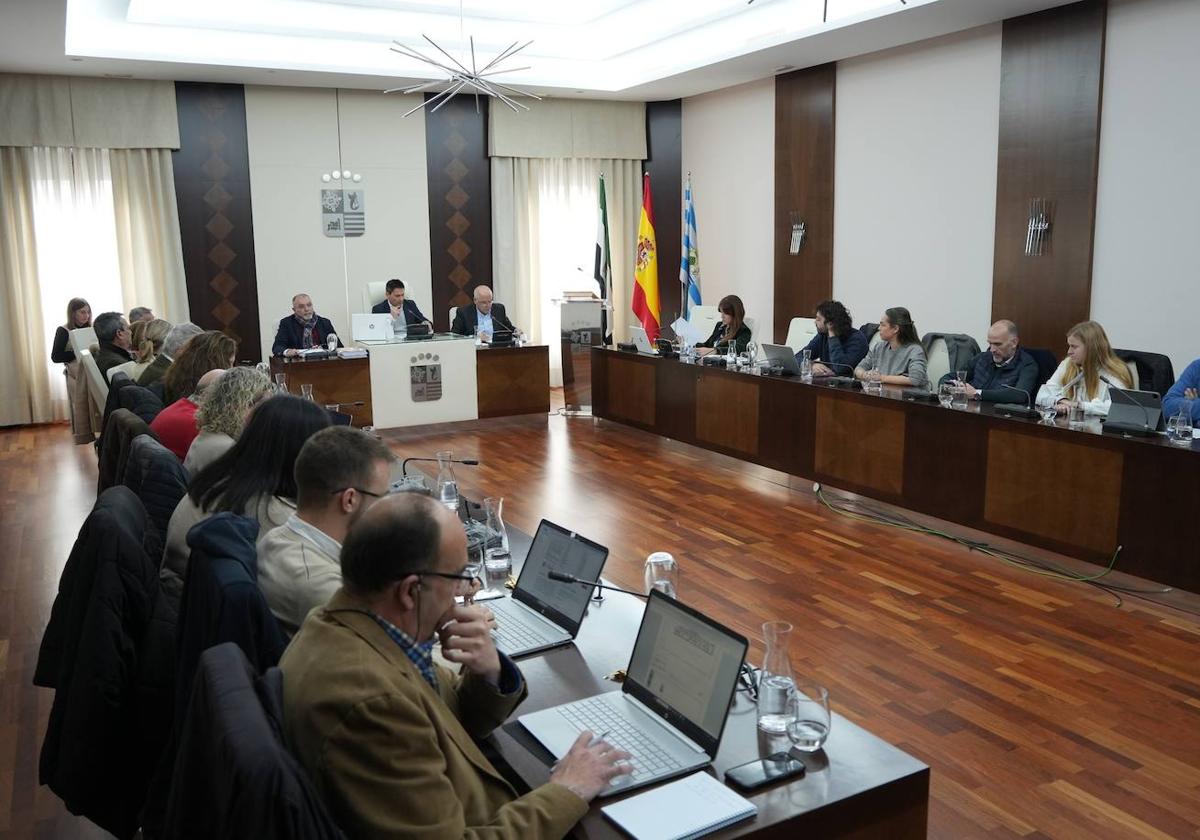 El Ayuntamiento aprueba un presupuesto de 24,8 millones