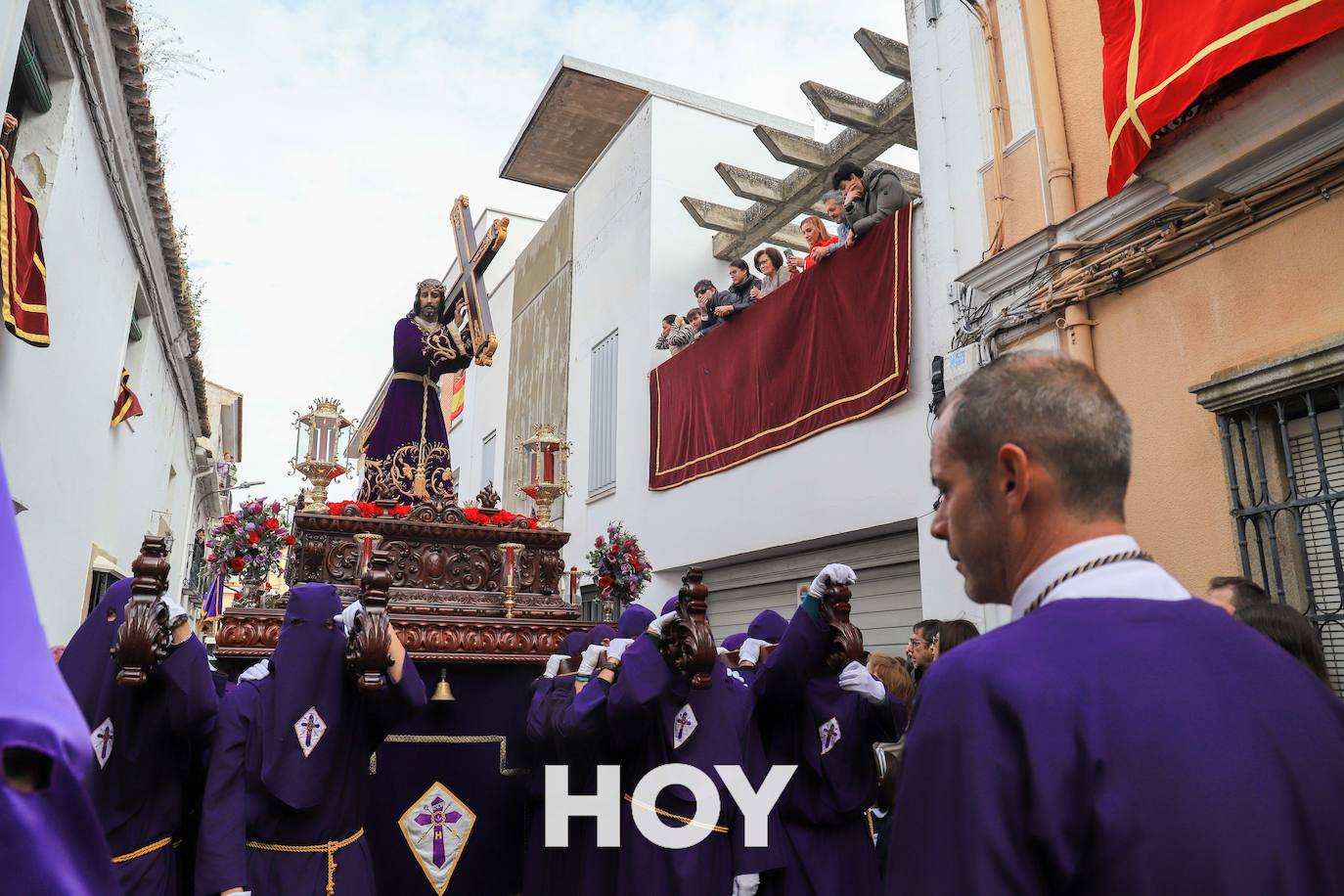 Excepcional Jueves Santo con el Nazareno y la Virgen del Calvario