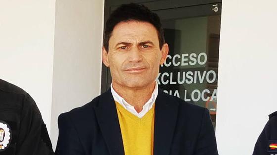 Luis Solís renuncia a su acta tras 17 años como concejal