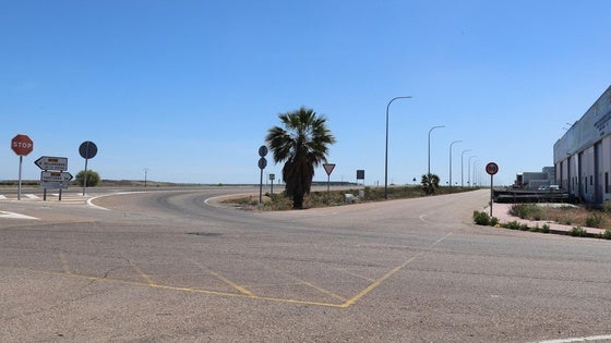 Se ponen a la venta tres naves en el polígono Montepozuelo