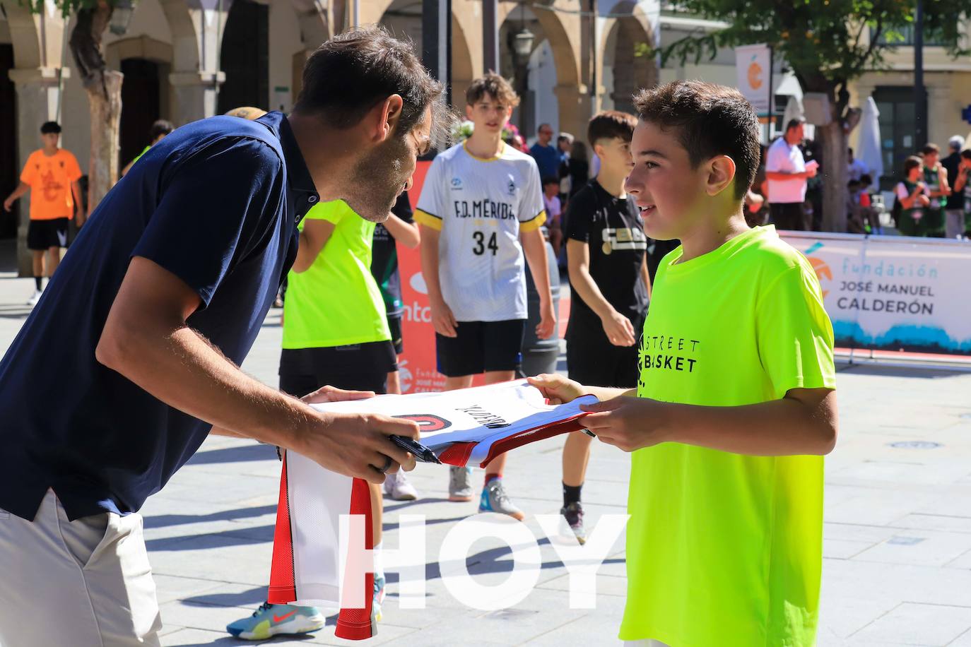 Calderón regresa a Villanueva para participar en la clausura de su circuito de 3x3