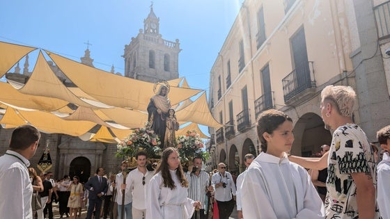 Coyote Dax y El Arrebato amenizan hoy Santiaguito