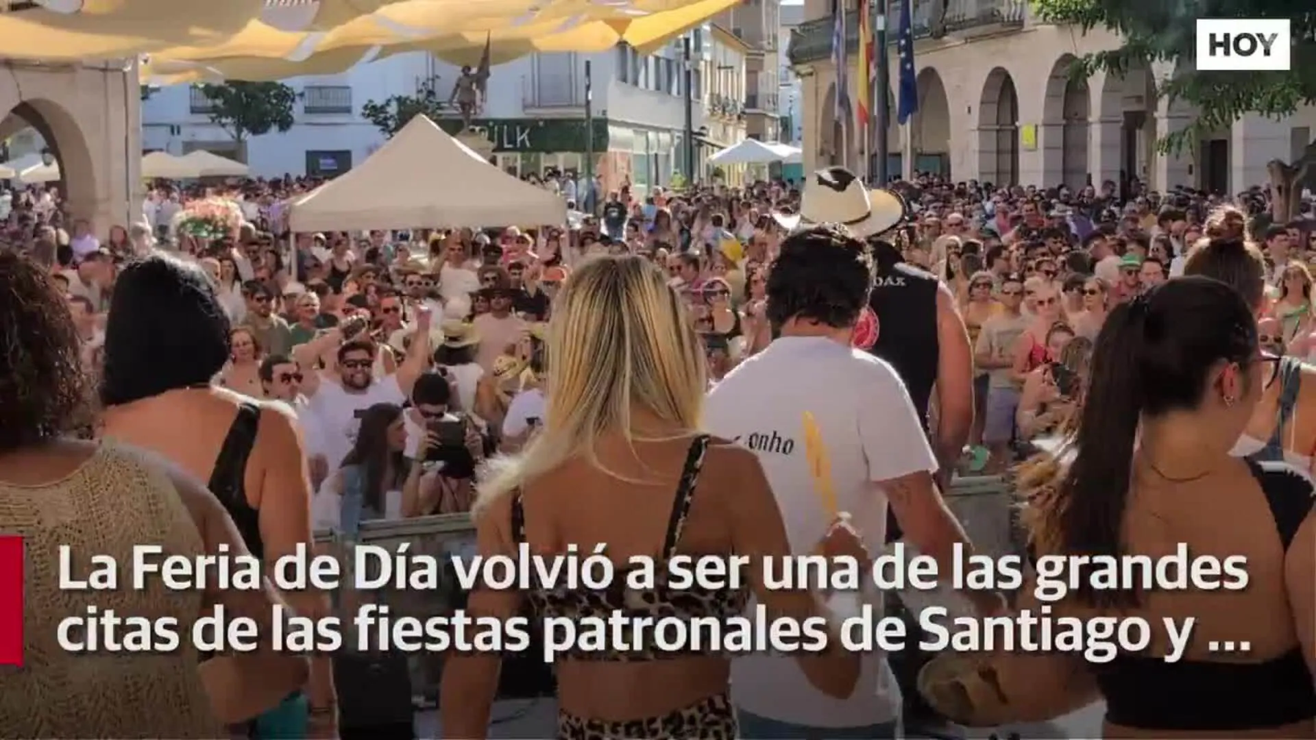 La plaza de España vibra con la Feria de Día | Hoy