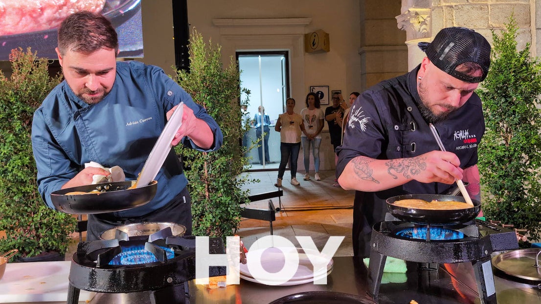 Ocho cocineros extremeños buscaron en Villanueva la mejor tortilla de patatas
