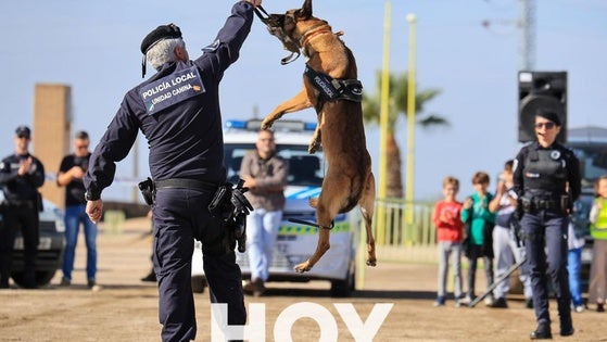 La Policía Local presume de su Unidad Canina en su 175º aniversario