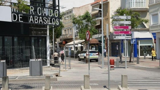 El Mercado de Abastos sigue parado a la espera de un nuevo informe