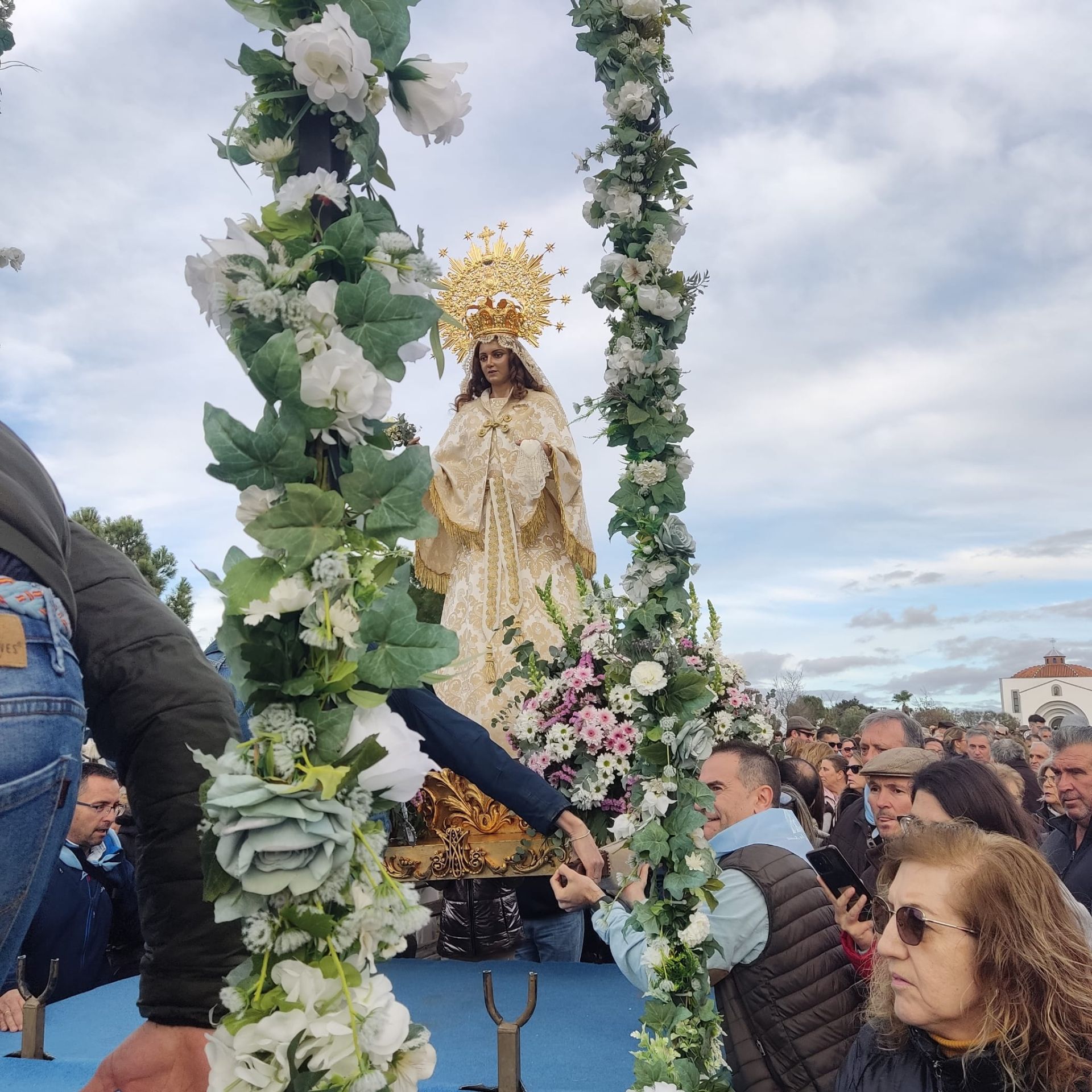 La Virgen de la Aurora regresa de su ermita