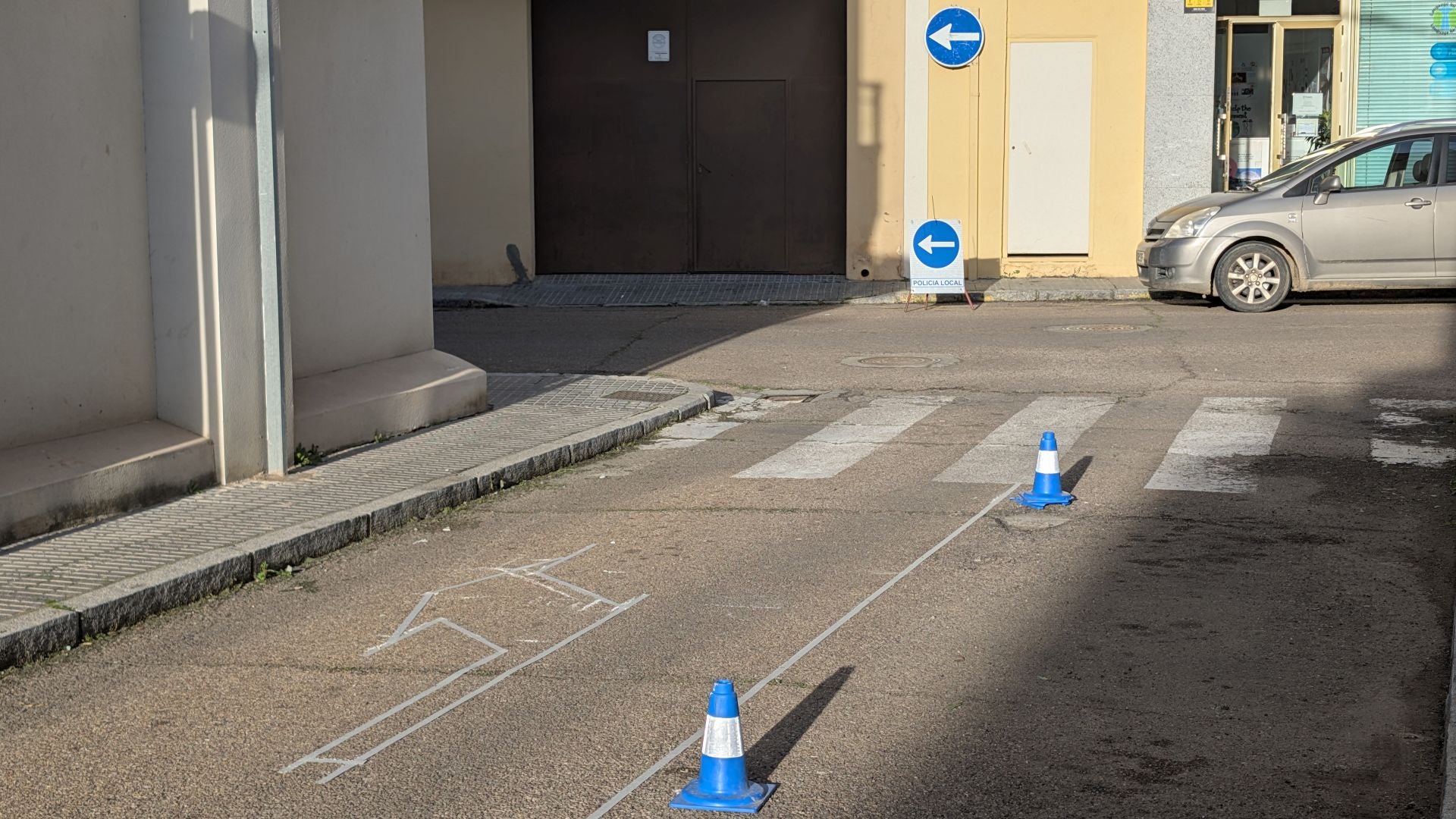 Imagen secundaria 2 - La calle Magacela pierde el tramo de doble sentido