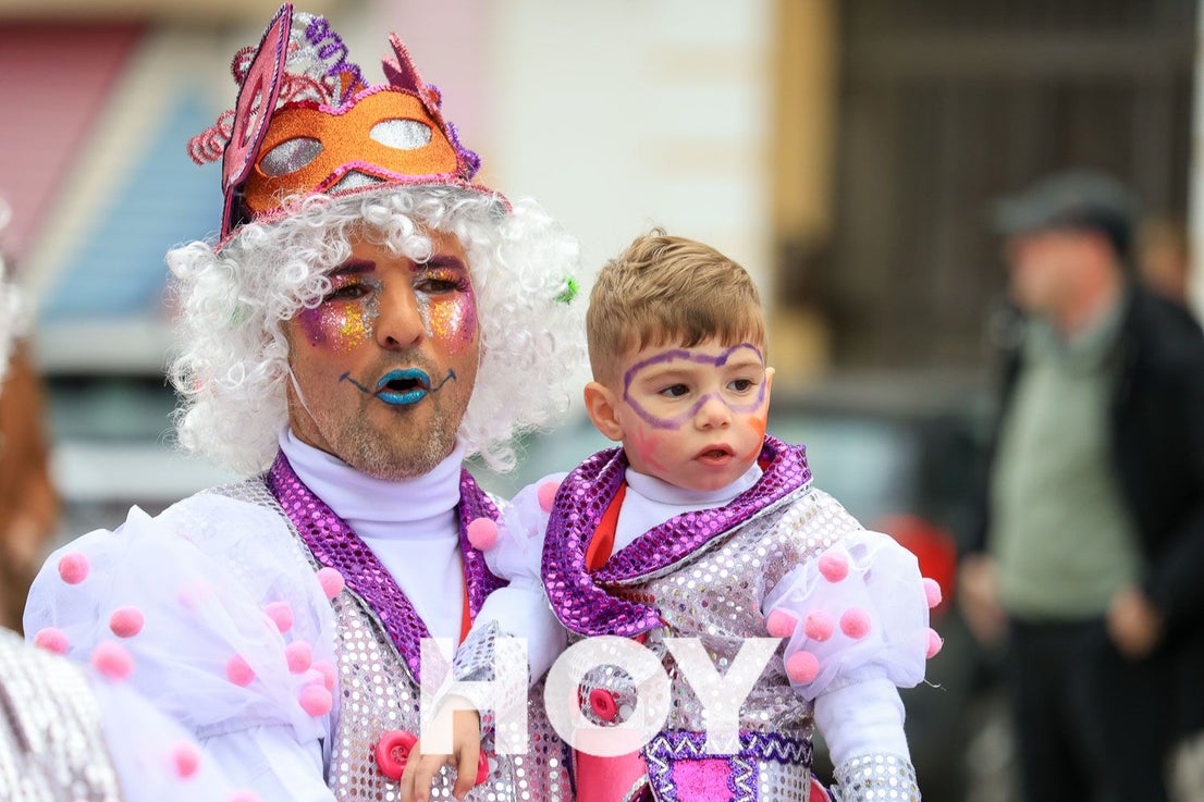 Algunas imágenes del desfile de carnaval en Villanueva