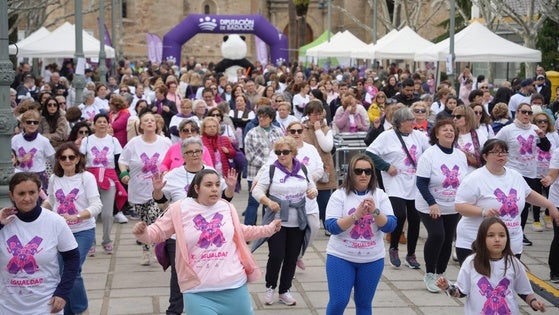 Unas 1.500 personas participan en la 'Carrera por la Igualdad'