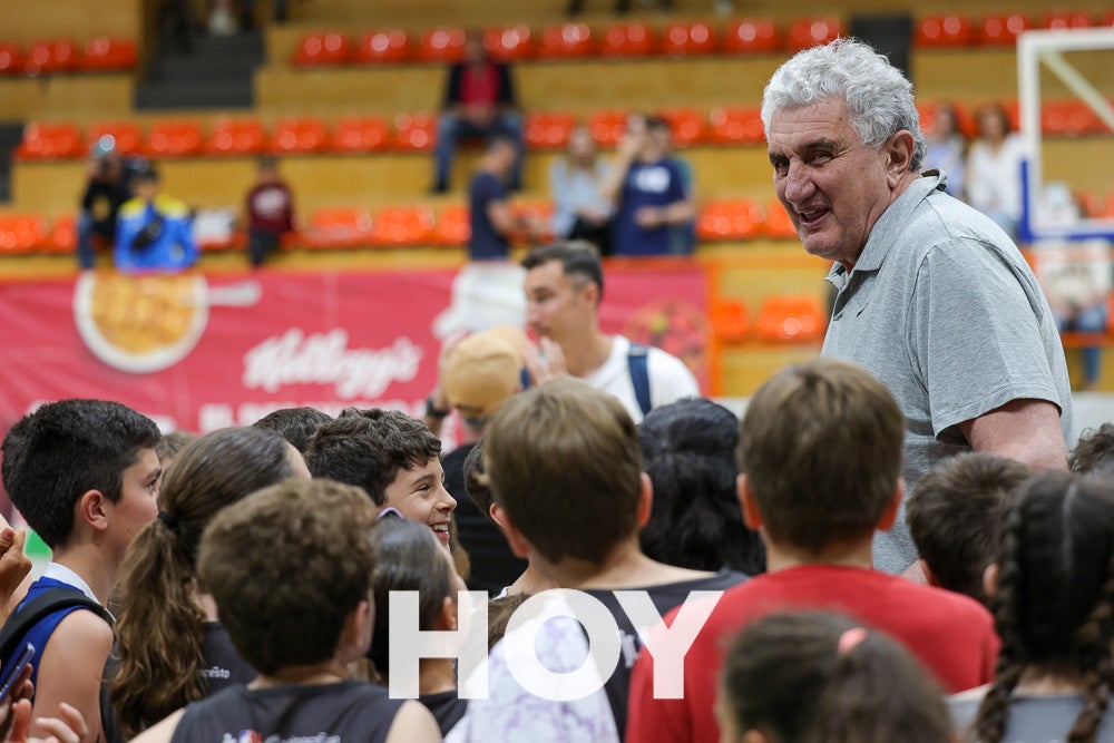 Los más pequeños juegan por un día en la NBA