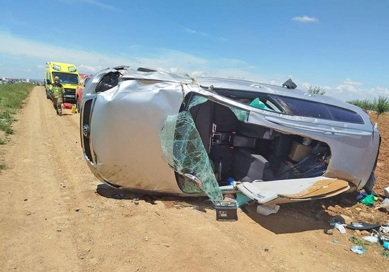 Una mujer resulta herida tras una salida de vía en la carretera EX-104