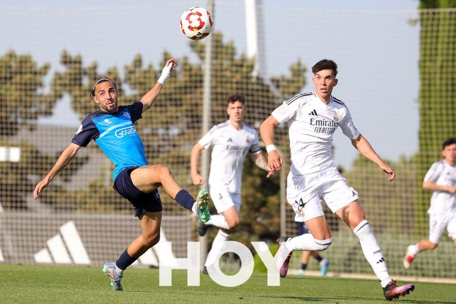 Las imágenes de la derrota del Villanovense contra el Madrid C