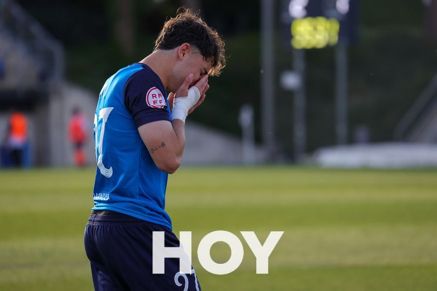 Las imágenes de la derrota del Villanovense contra el Madrid C