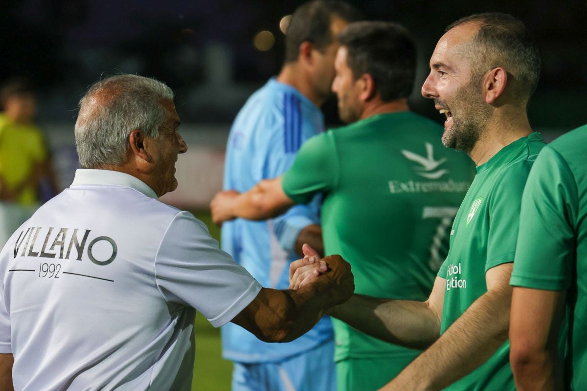 Algunas imágenes del Veteranos Villanovense contra Leyendas de España